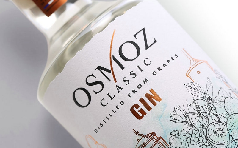 松子酒包裝設計,結合現代和傳統，添加了一點&ldquo;手工設計