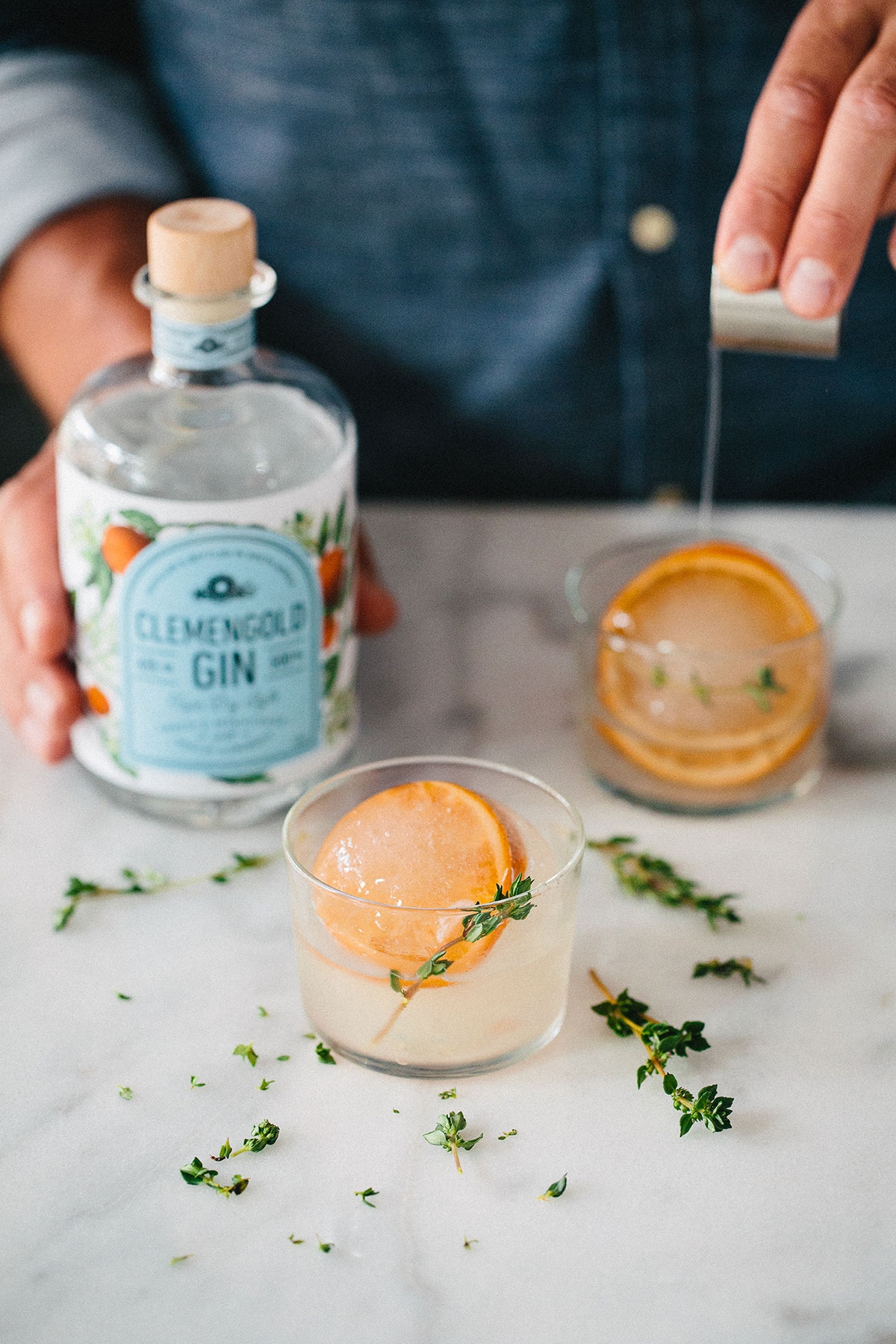 經(jīng)典海角干燥風(fēng)格，淡淡的柑橘味白酒包裝設(shè)計(jì)