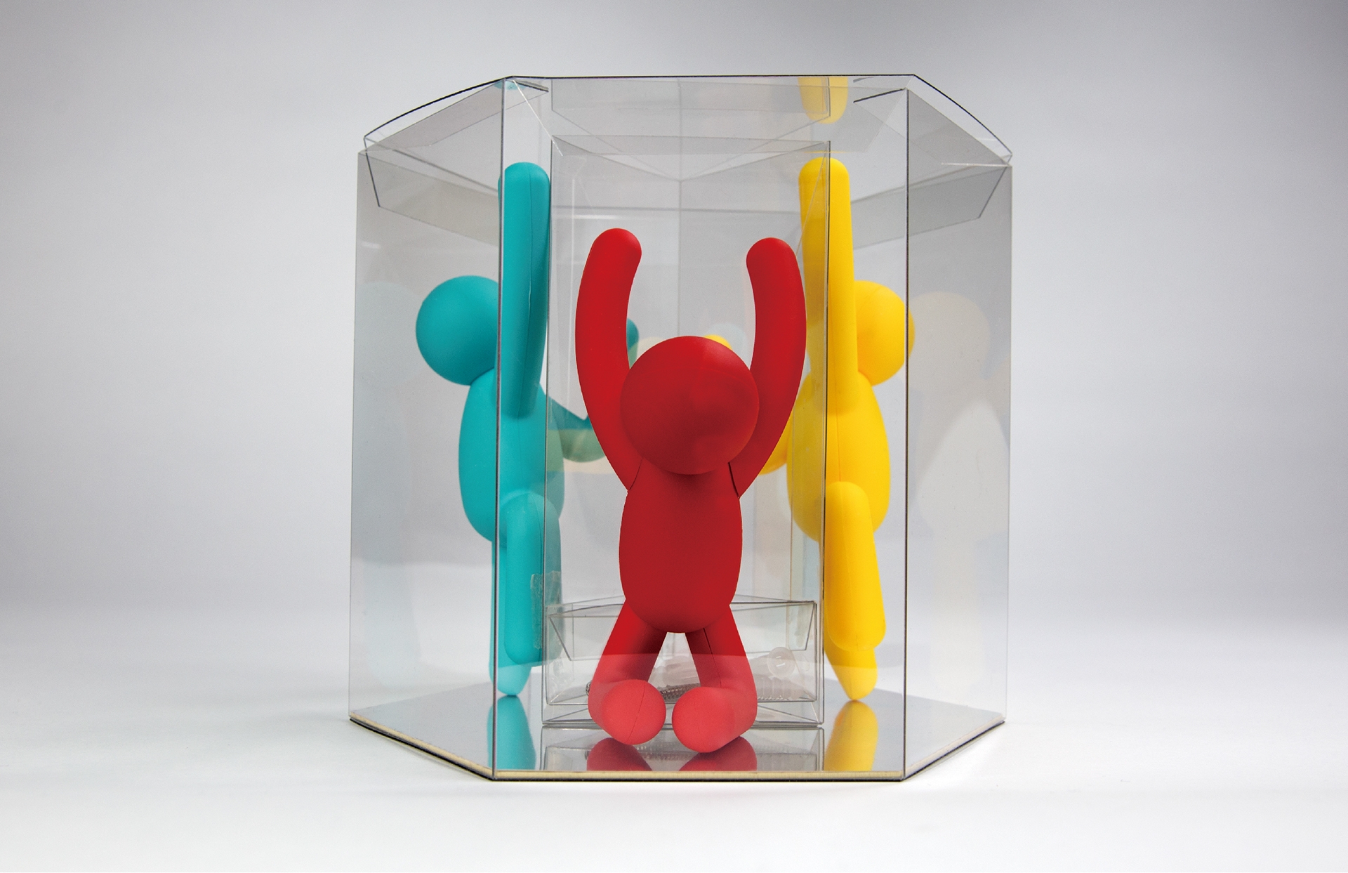 透明包裝，全方位展現(xiàn)產(chǎn)品特性，掛鉤產(chǎn)品包裝設(shè)計